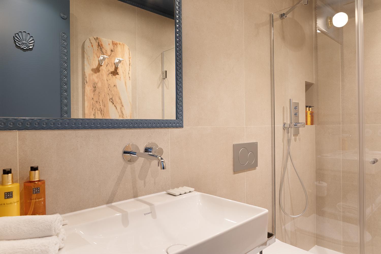 Appartement Collection Serviced In Opera - Rue Saint-lazare Parijs